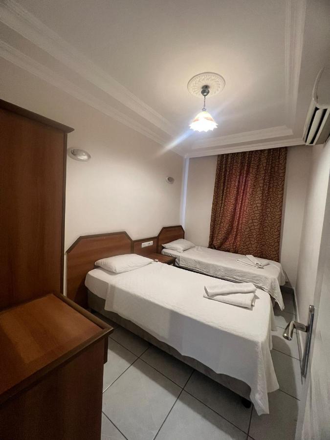 Aparthotel Safran *